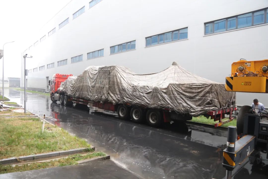 引進(jìn)新設(shè)備，助力新“智”造